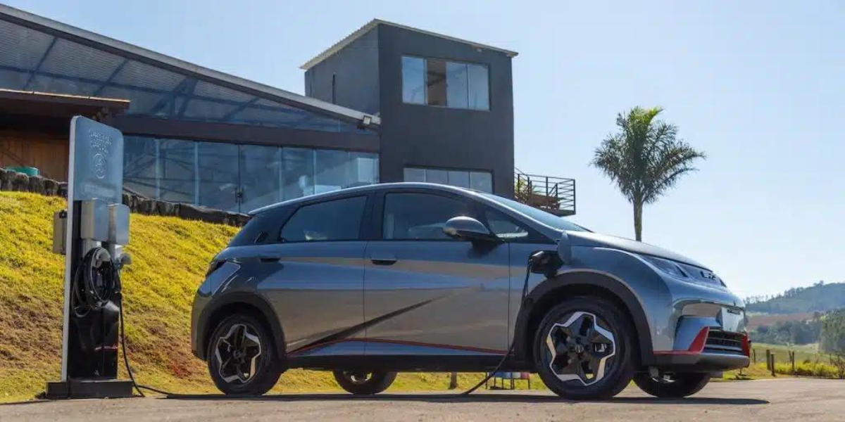 BYD será primeira a fabricar carro 100% elétrico no Brasil